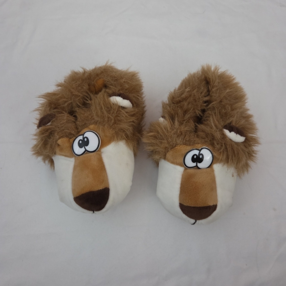 L&D boys size 7-8 fur lion slippers #HM4